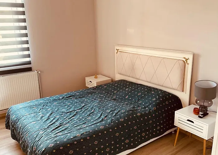 Serbian House לינה וארוחת בוקר 3*