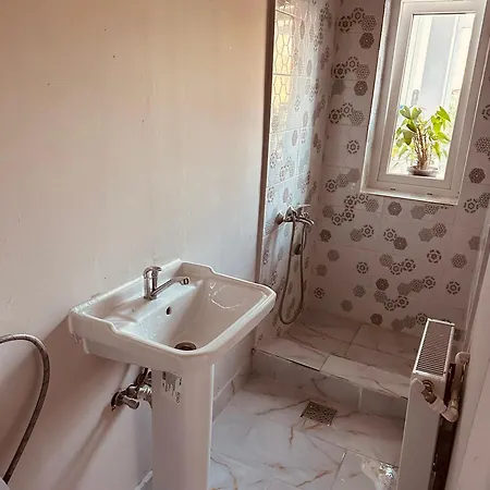 Serbian House فندق مبيت وإفطار