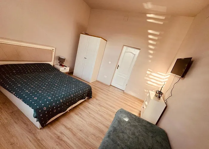 Bed & Breakfast Serbian House 3*