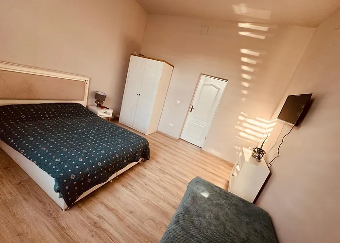 Serbian House Bed & Breakfast 3*